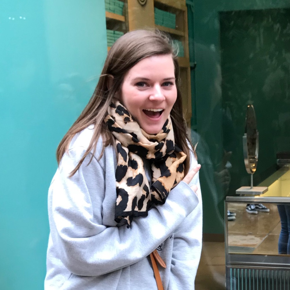 Meet your Posher, Aly